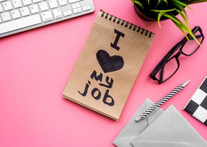 Customisation vs. Personalisation