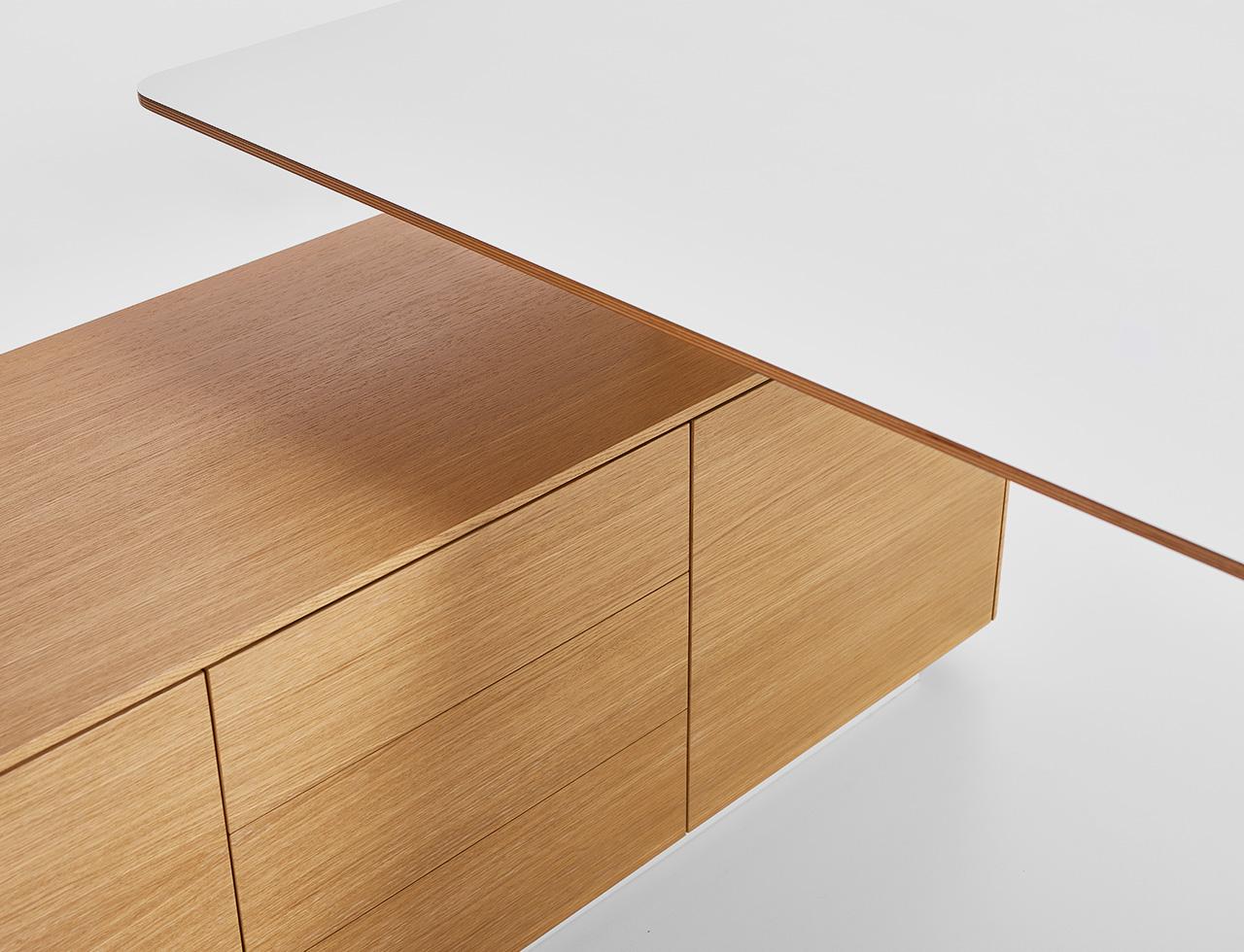 Minimalism of the structure and functional solutions