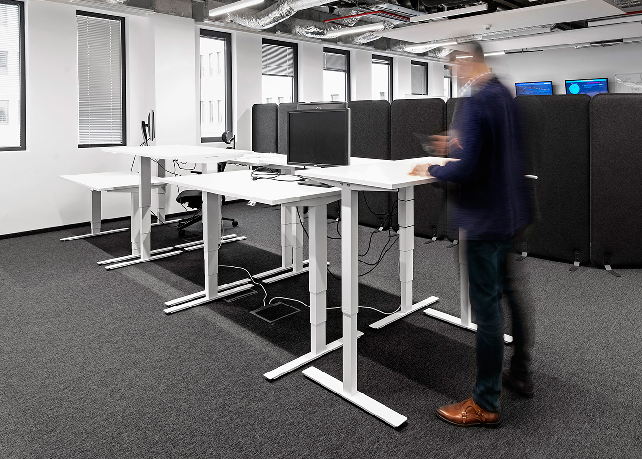 Balma_Sit and stand_S4 V_biurko z regulacją wysokości (2).jpg