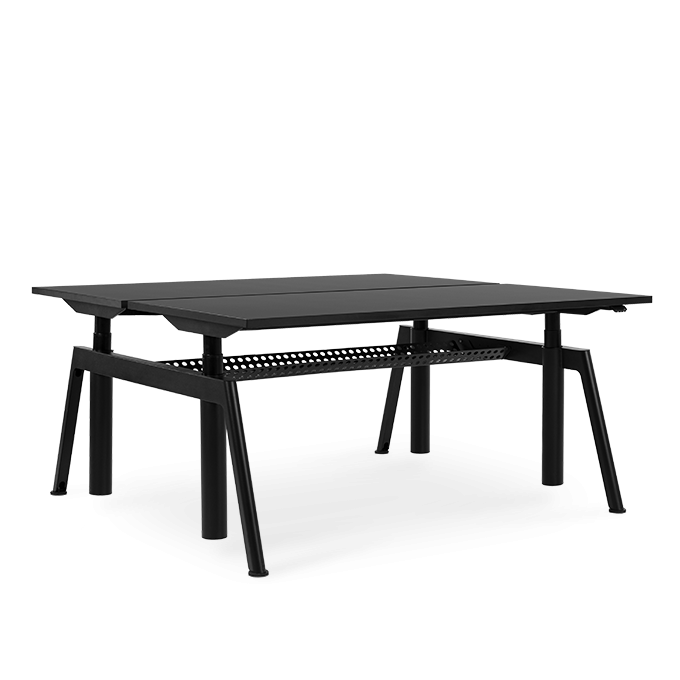Plus bench desk with electric height adjustment