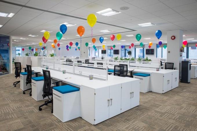 Airline office - Great Britain